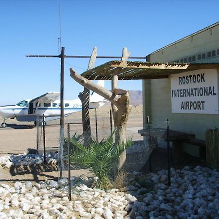 Rostock Ritz Desert Lodge Cha-re Exterior photo