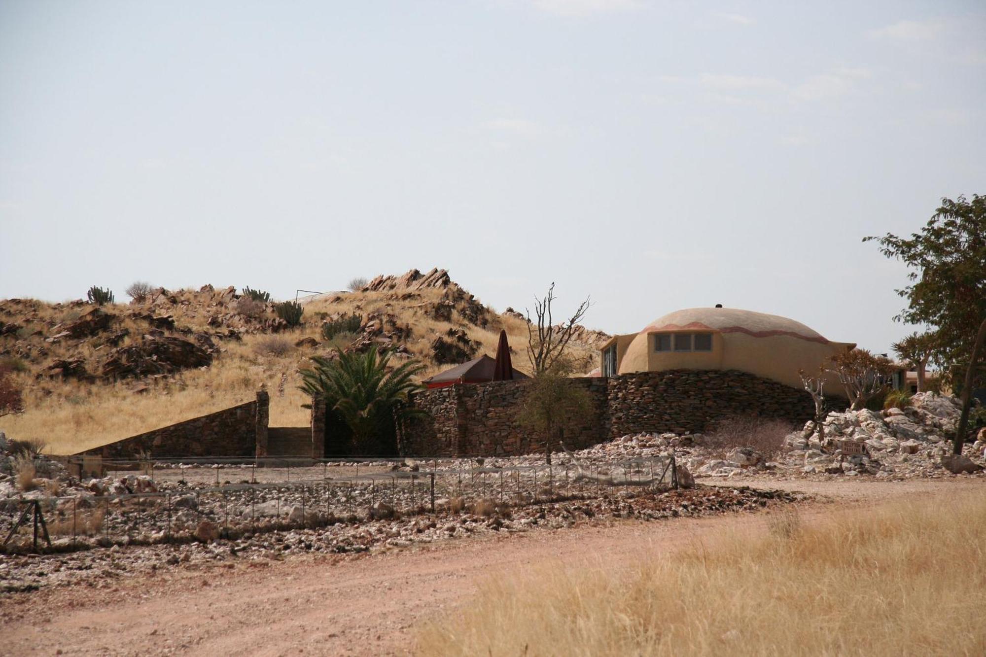 Rostock Ritz Desert Lodge Cha-re Exterior photo